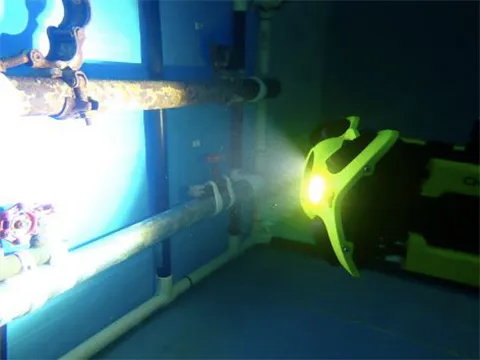 水中ドローン安全業務